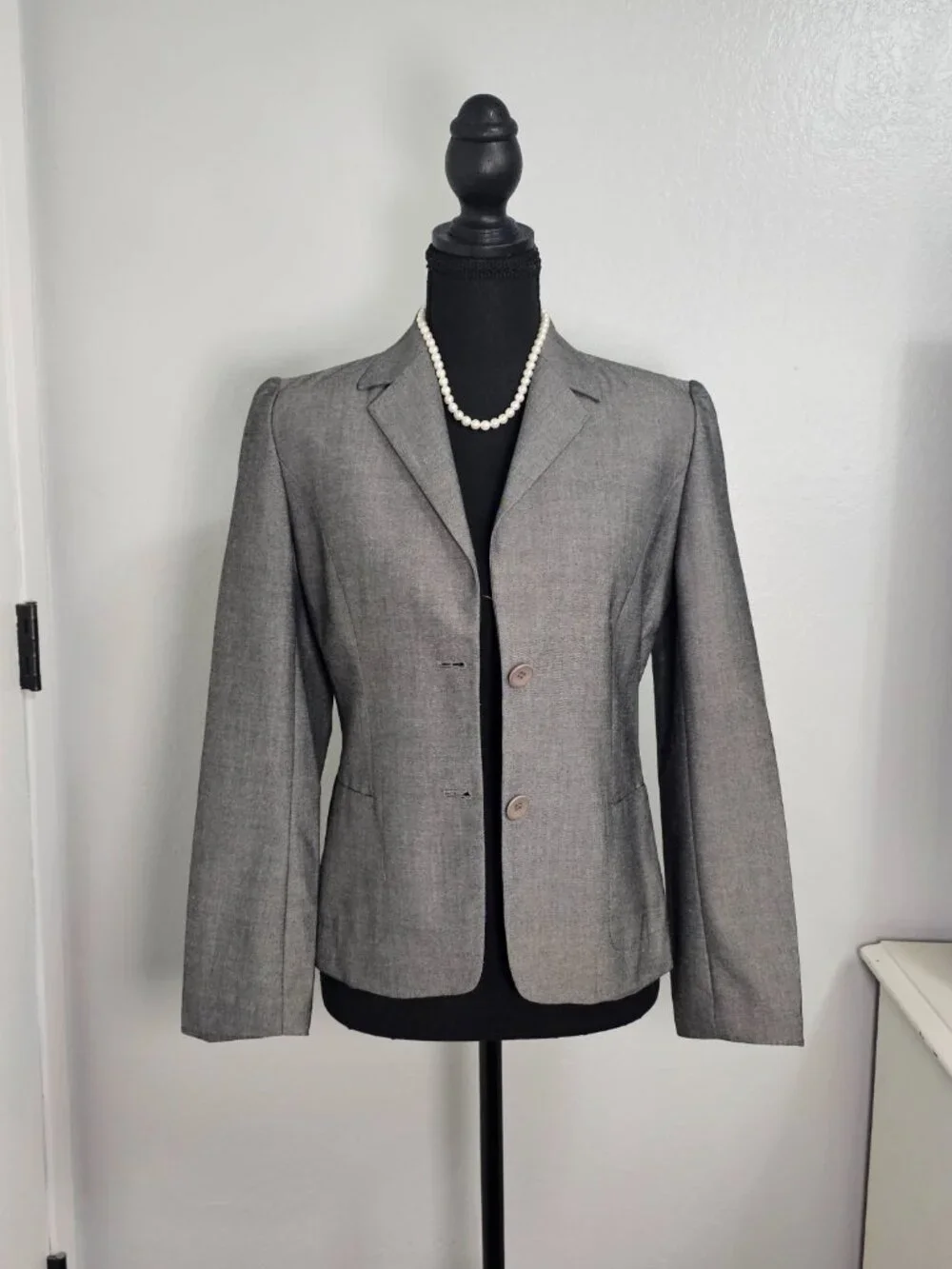 Mastina Gray Wool Blend Blazer | Made with French Fabric | Size 36 Small - Picture 2 of 8